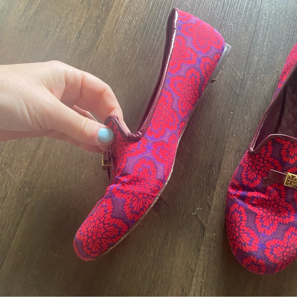 Tory Burch Chandra Smoking Loafer in Bright Fuchsia Floral Print Fabric - Picture 11 of 13